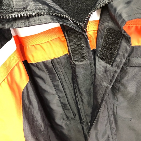 CCM Philadelphia Flyers Coat - Picture 6 of 13